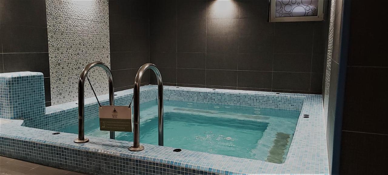 Hotel Szeifert Совата Экстерьер фото